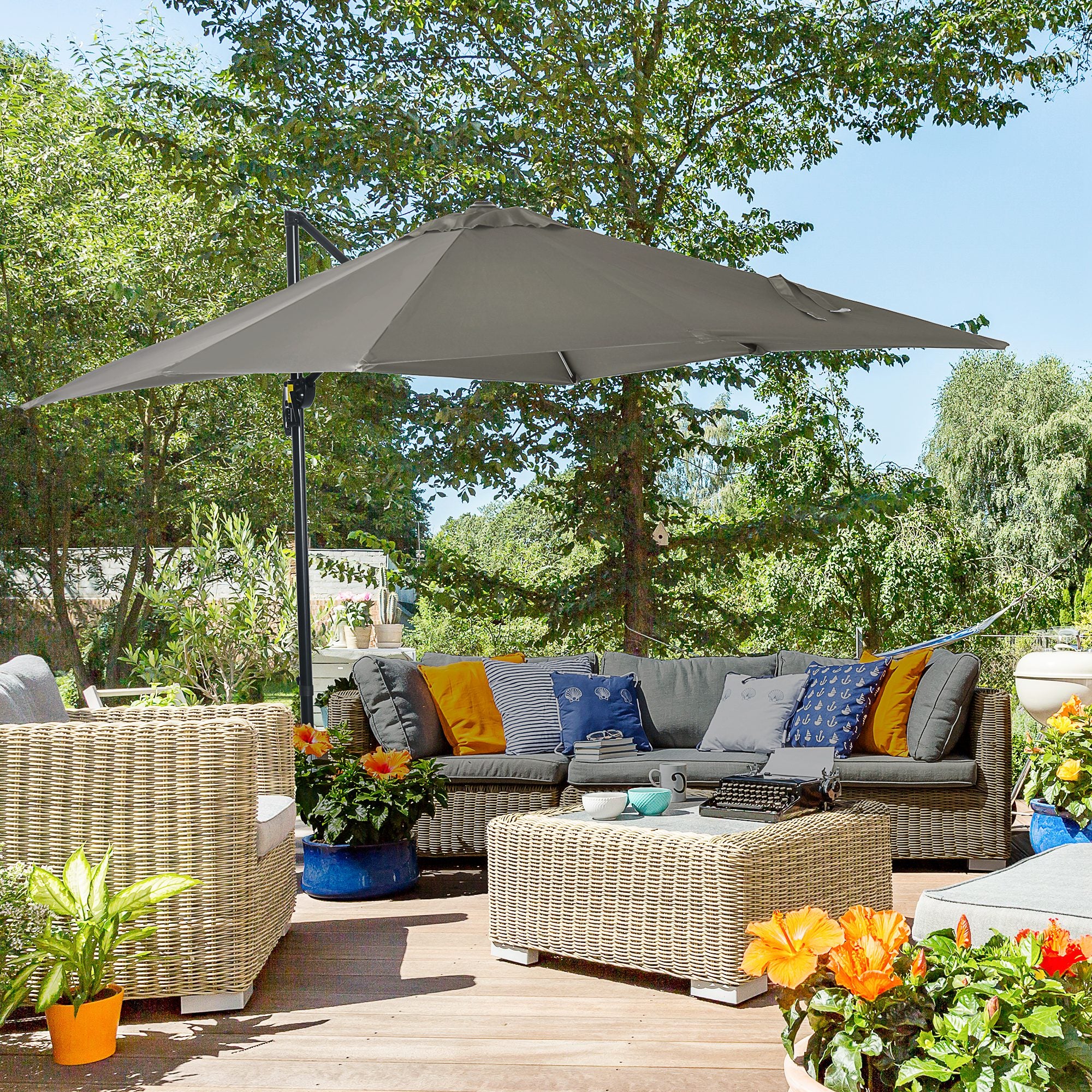 8x8 patio umbrella Outsunny 8'x 8' Square Cantilever Umbrella with 360° Rotation & Tilt, Light Grey