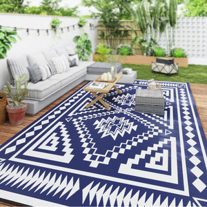 Outsunny Reversible Outdoor Rug, 9' x 18' Waterproof Plastic Straw Floor Mat, Portable RV Camping Carpet, Large Floor Mat for Backyard, Deck, Picnic, Beach, Blue & White Square Patchwork